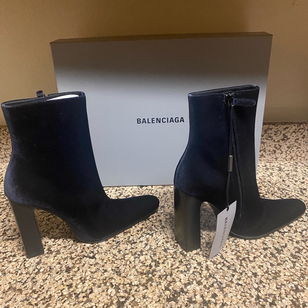 Balenciaga Black Velvet Ankle Boot side zip bootie Size 40/ 9.5